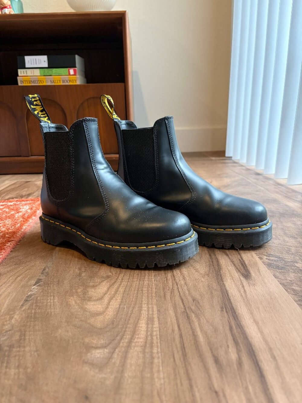 2976 Bex Smooth Leather Chelsea Boots, Dr. Martens